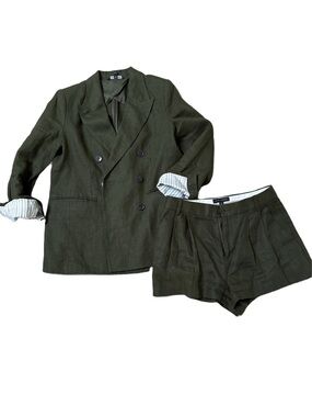 Banana Republic Women's Linen Blazer and linen shorts sz 4
